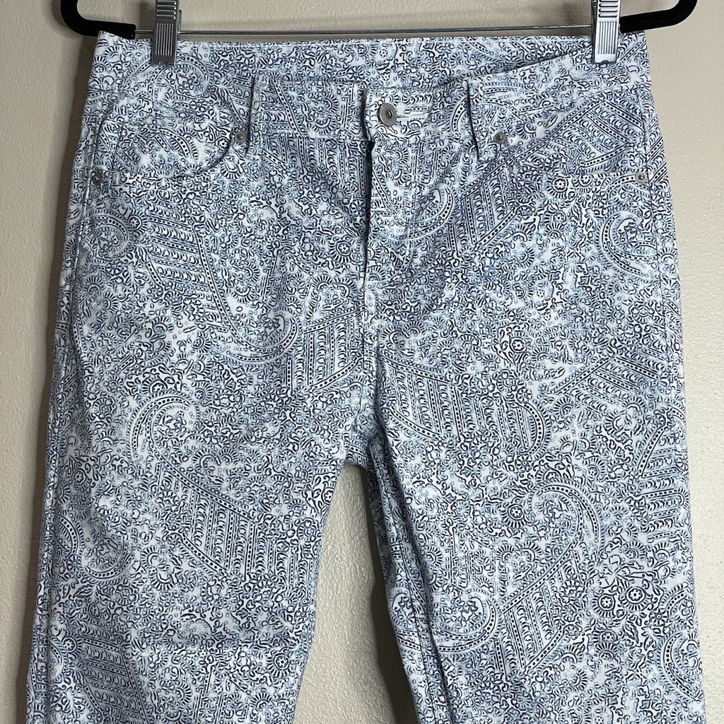 Liz Claiborne Women's Size 6 White Blue Patterned Lightweight Jeans Pants