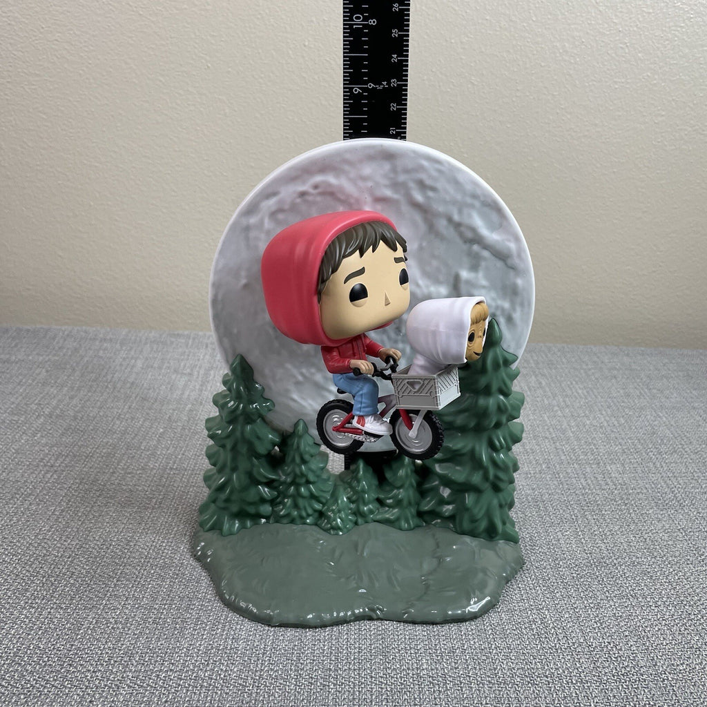 Funko Pop Moment - Elliott & E.T. The Extra-Terrestrial (1259) Figure (TORN BOX)