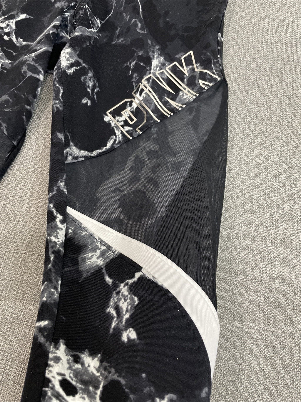 Pink Victoria's Secret Ultimate Women's Small Black White Marble Cropped Legging
