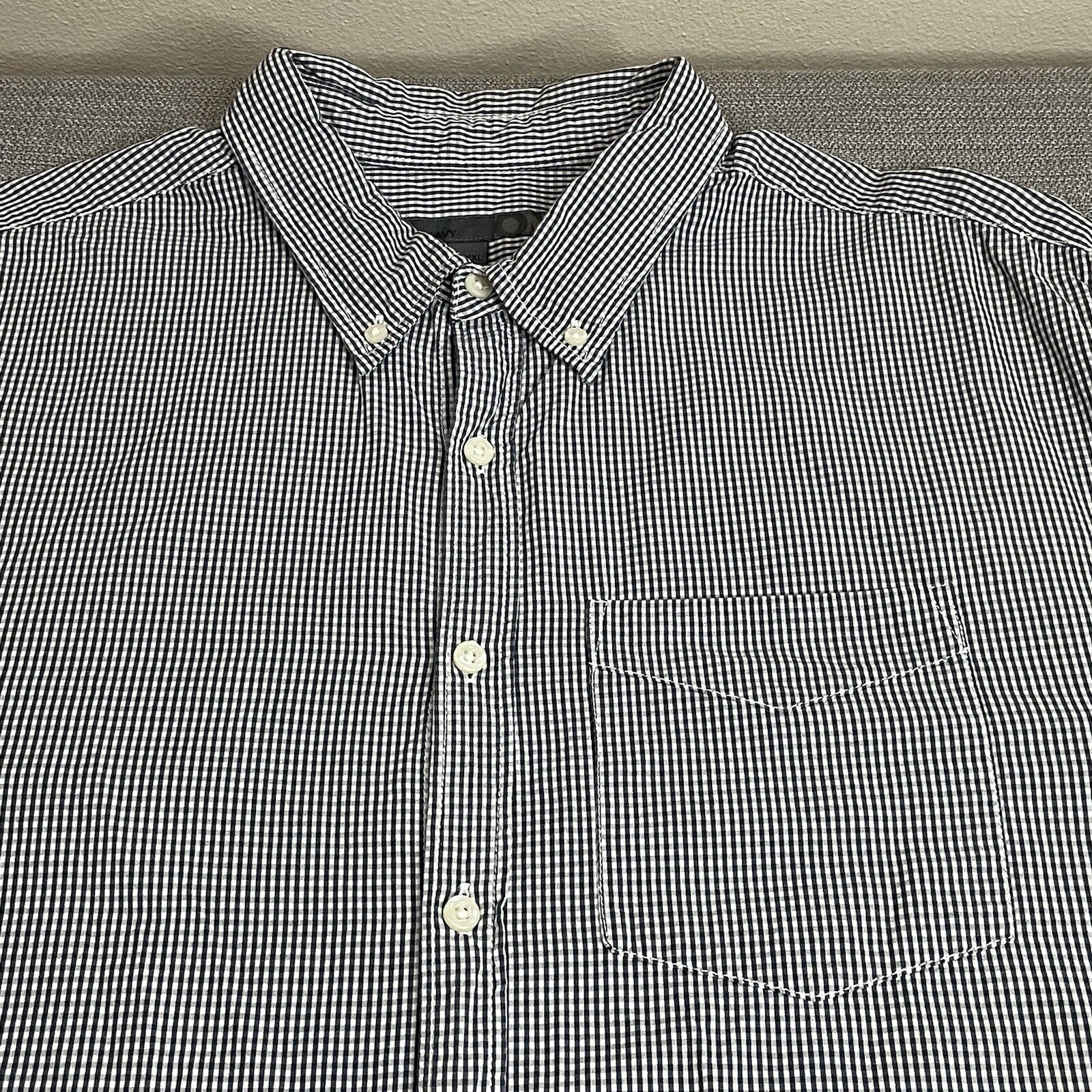 Old Navy Men's (Size XXL) 2XL Black Plaid Button Down Shirt