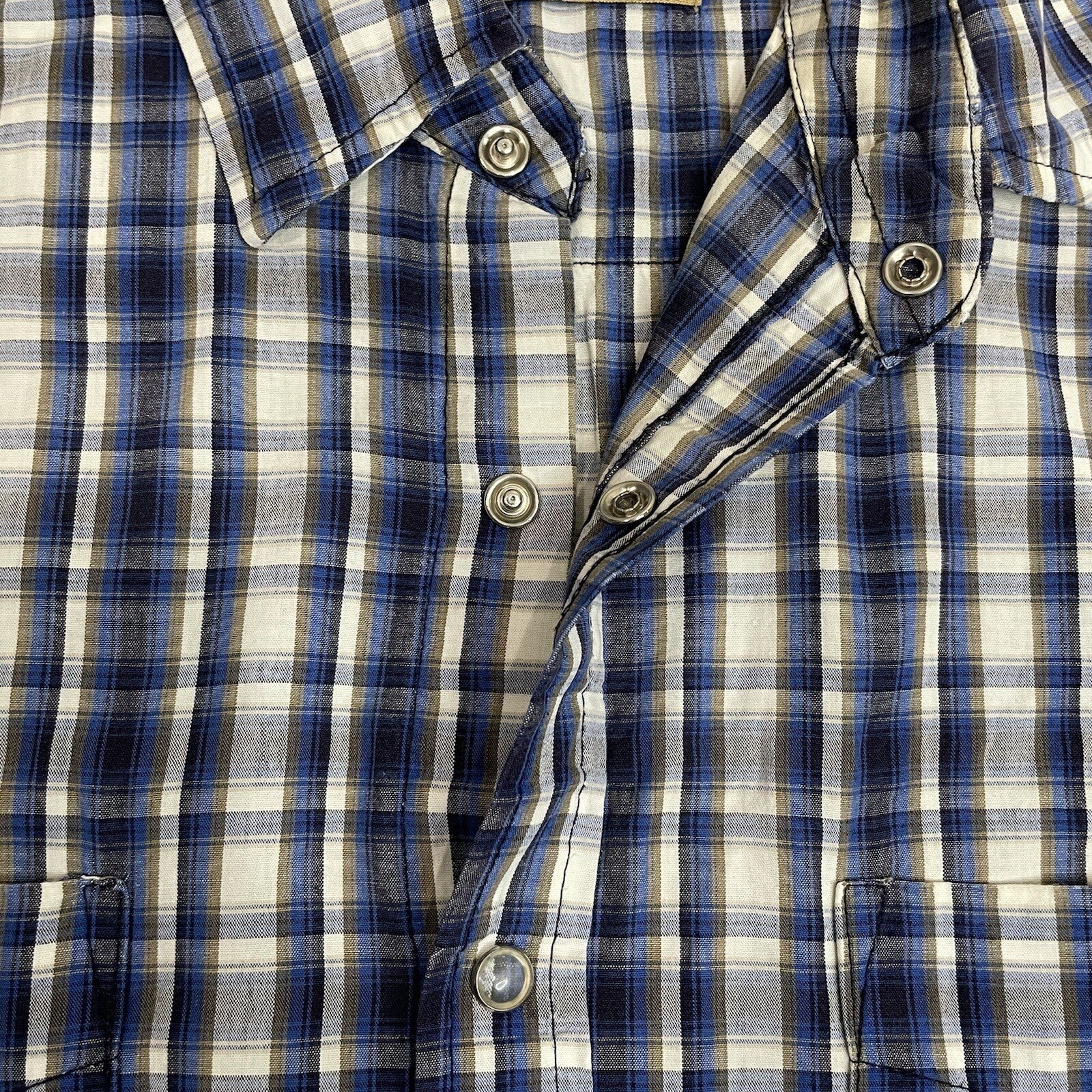 Rugged Wear Hunters Peak Men's Size M Plaid Short Sleeve Button Up Shirt