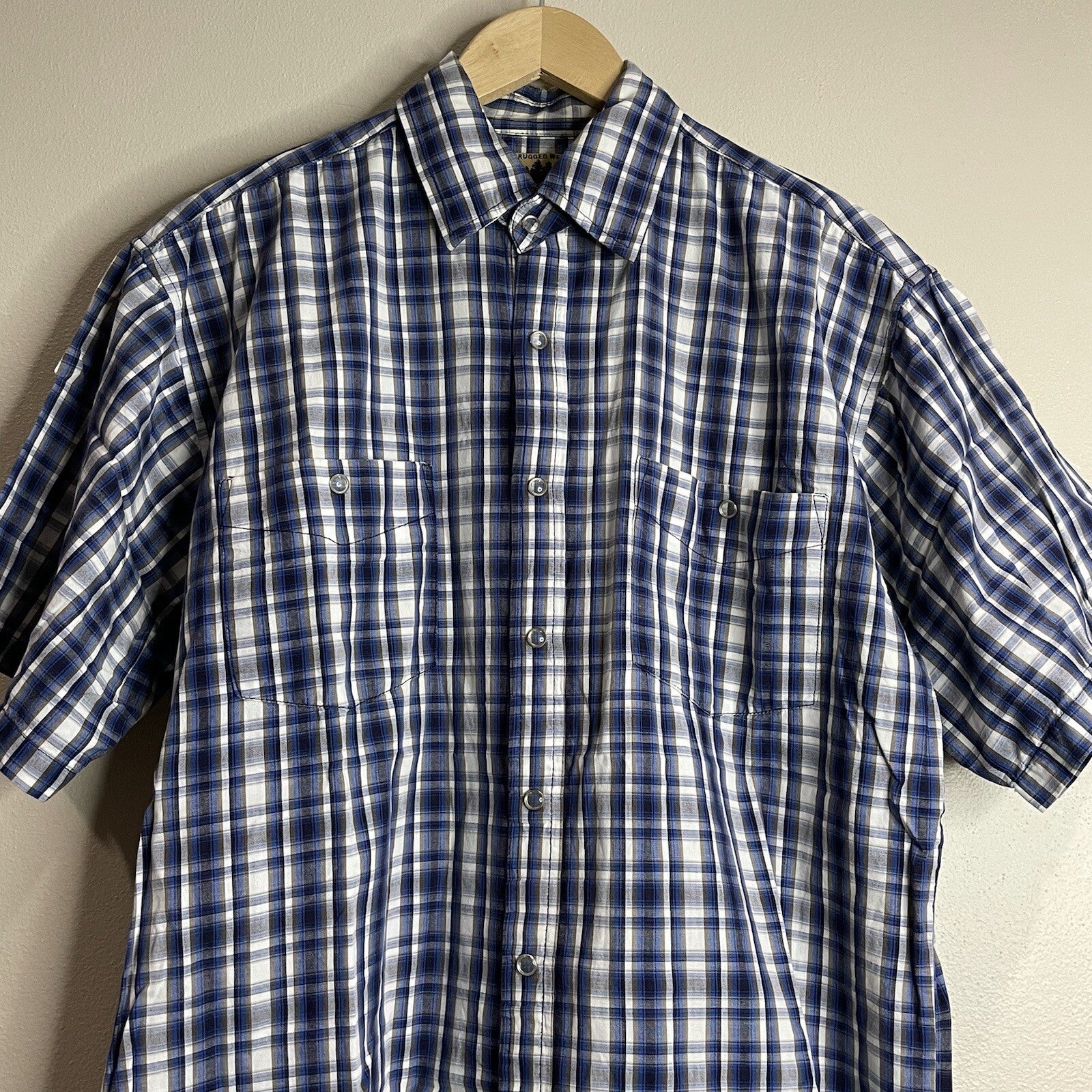 Rugged Wear Hunters Peak Men's Size M Plaid Short Sleeve Button Up Shirt