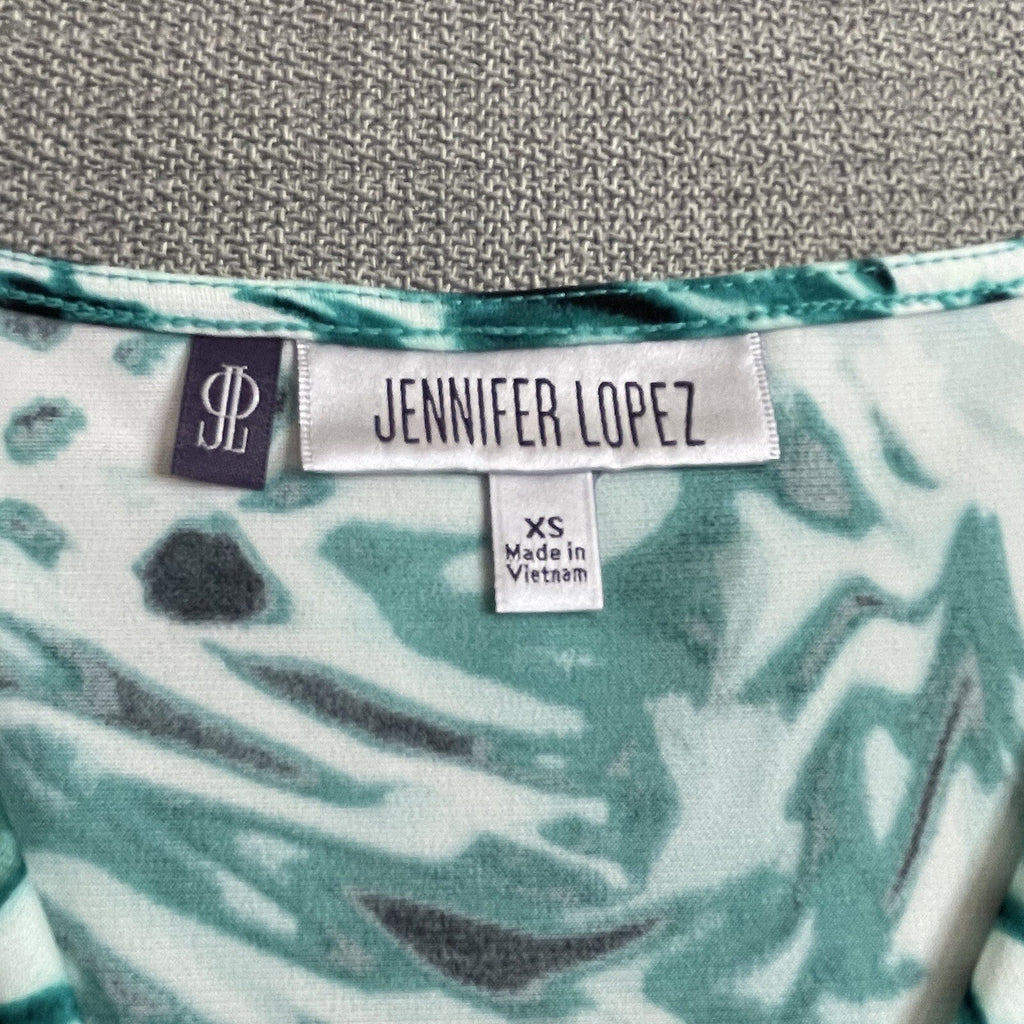 Jennifer Lopez Women’s Size XS Green Animal Print  V-Neck Long Sleeve Top