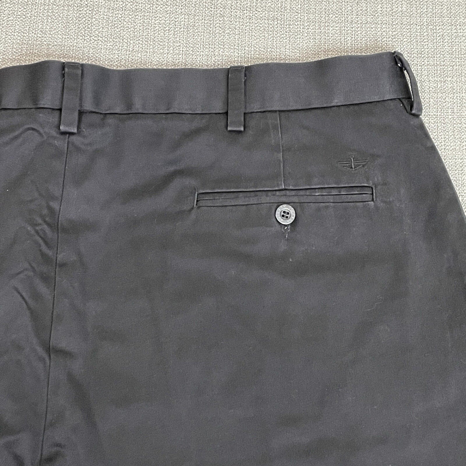 Docker's D3 (Classic) Men's Size 40 x 32 Black Khakis with Pockets