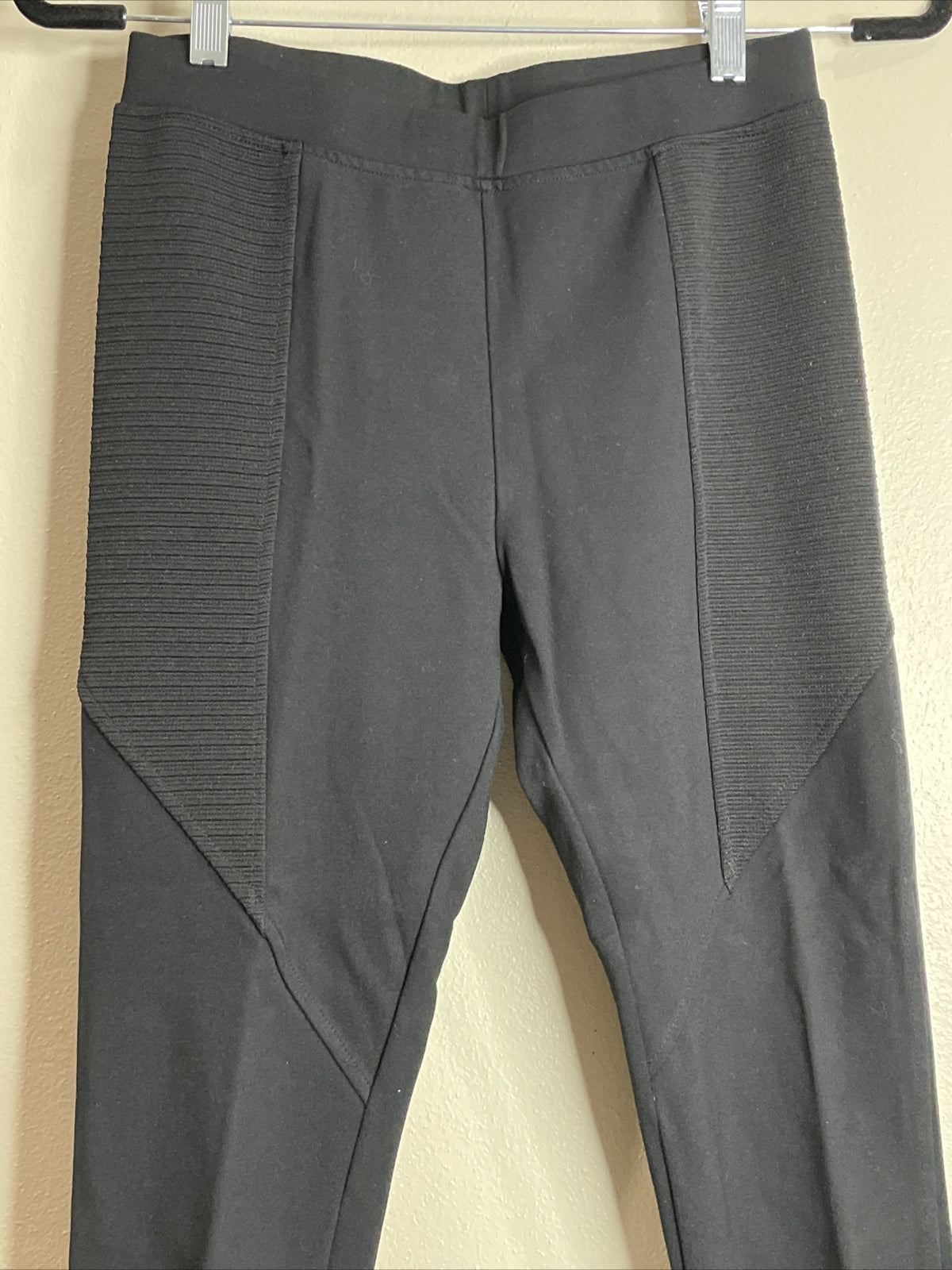Vicinity Women’s Black Cropped Pull-On Moto Leggings Size M