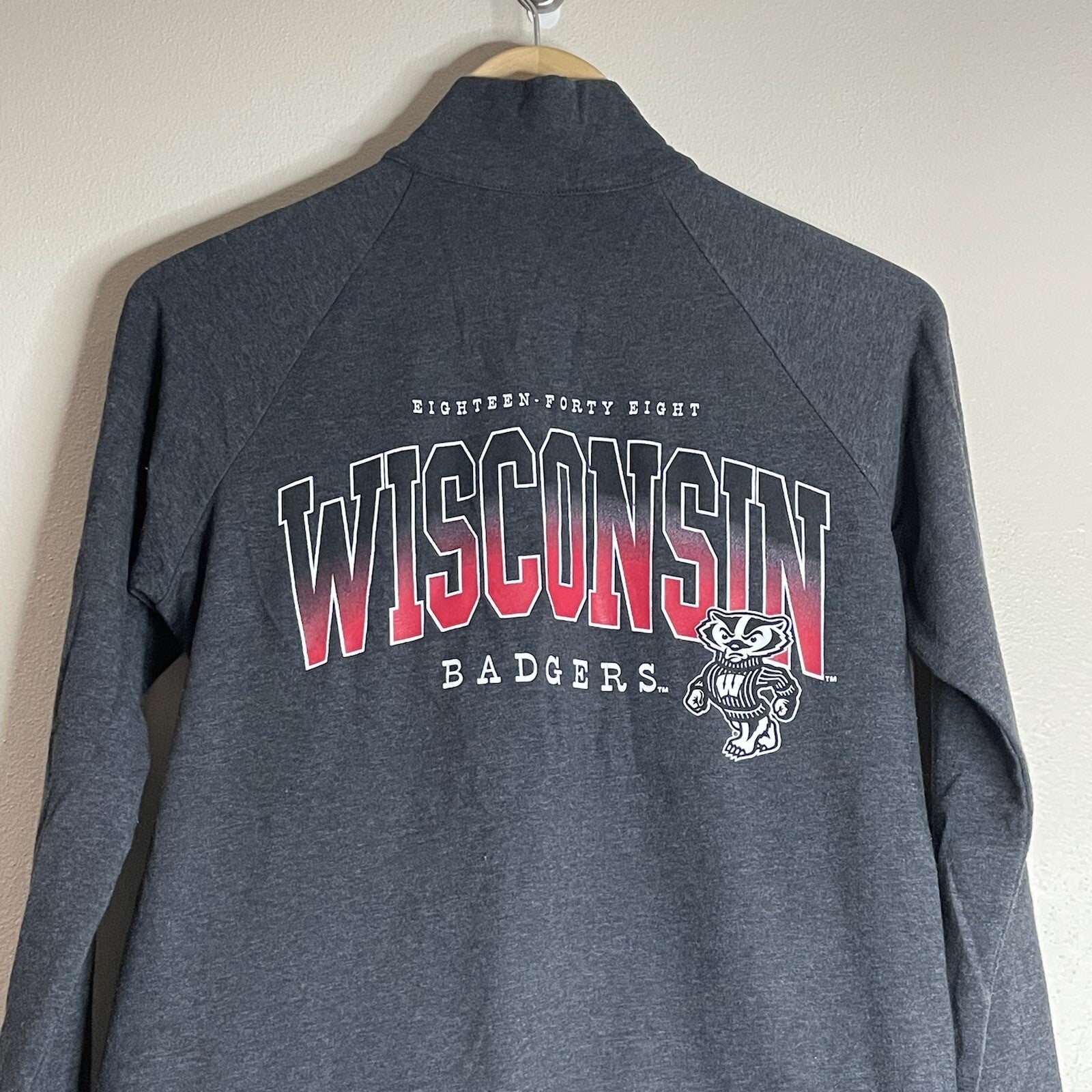 Boxercraft Women's Small Wisconsin Badgers Gray Lightweight Logo Sweater Jacket