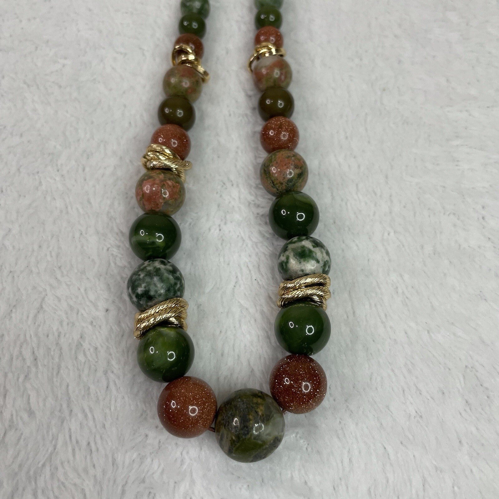 Women’s Fashion Jewelry Green Beaded Necklace w/ Matching Earrings & Bracelet