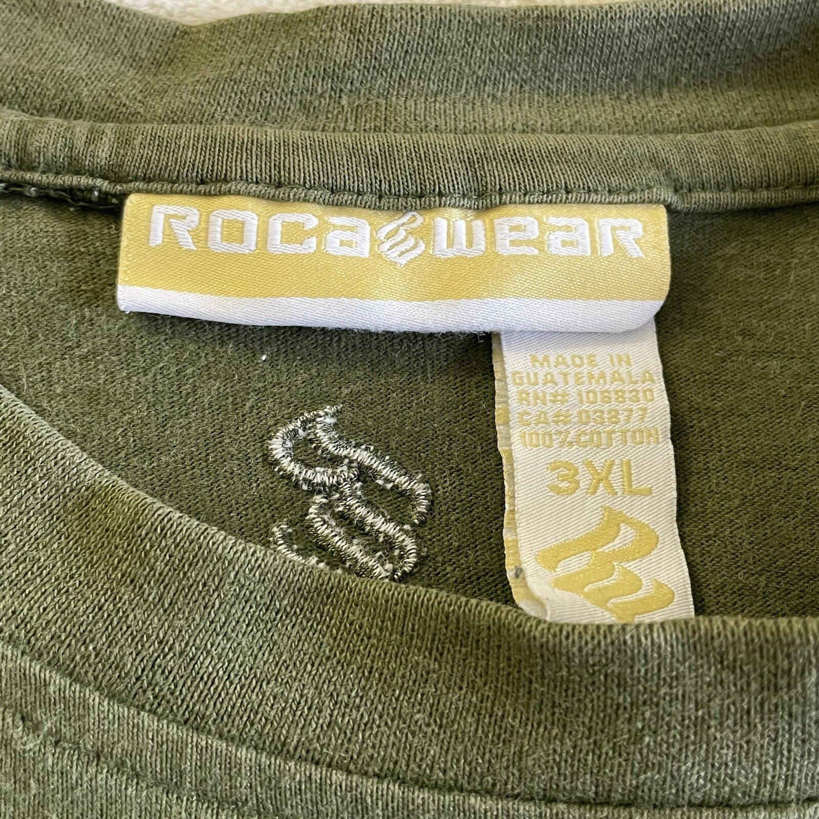 RocaWear Men Size XXXL (3XL) Green Short Sleeve Logo T-Shirt with Printed Stars
