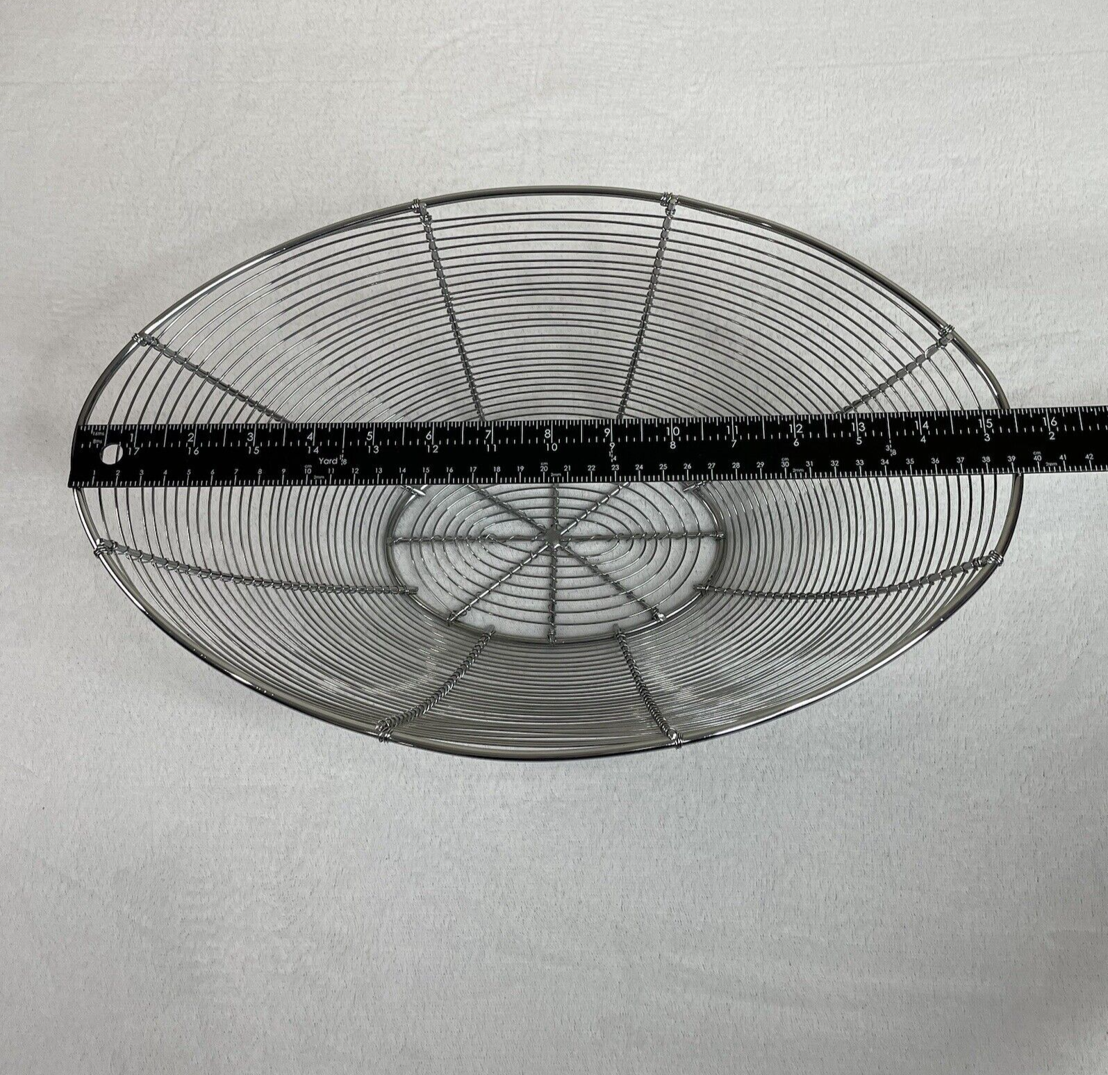 Decorative Silver Tone Metal Wire Fruit / Snack / Food / Home Decor Oval Basket