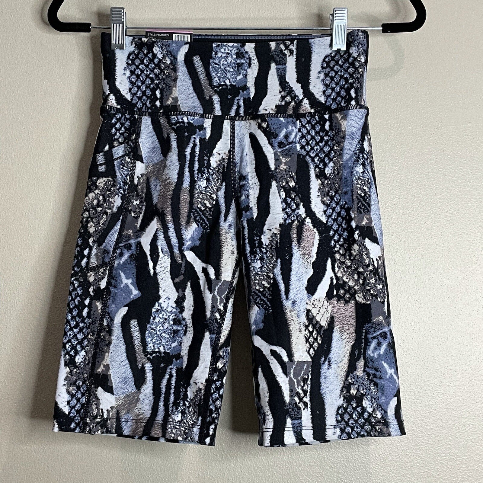 Calvin Klein Women's Small Colorful Patterned Athletic Bike Shorts Animal Print