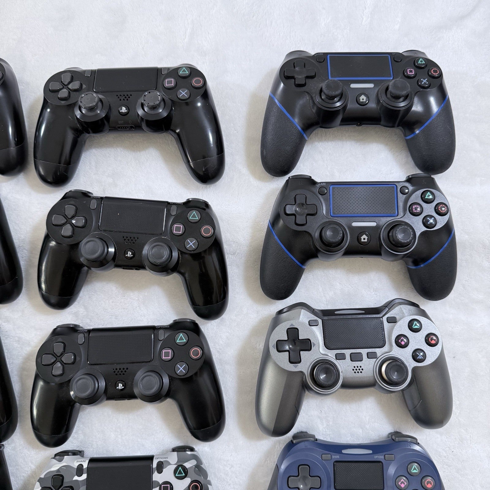 Lot of 15 PS4 Wireless Controllers 11 Sony PlayStation 4 DualShock & 4 3rd Party