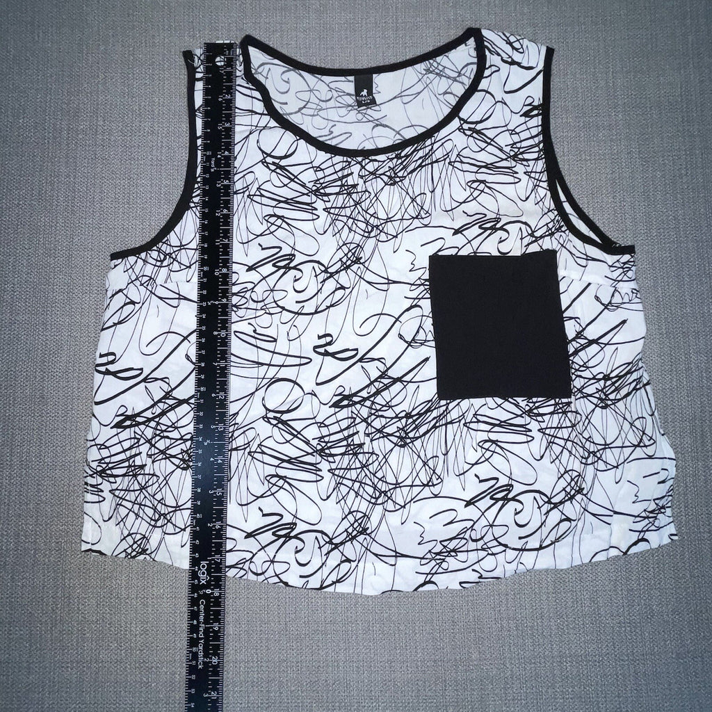 Cuidado Con El Perro Women's Size Large Black & White Scribble Crop Tank Top