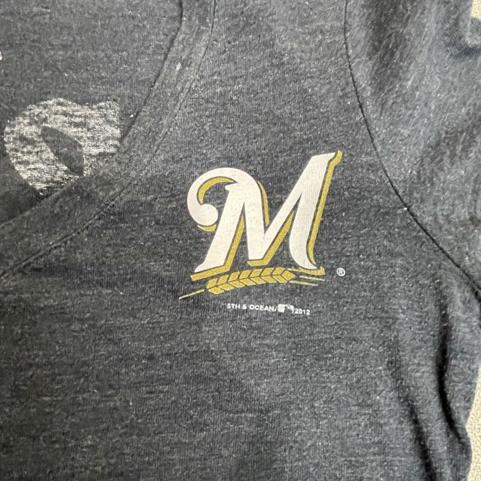 MLB Women's Size (Small) Medium Milwaukee Brewers Blue Logo Wording T-Shirt