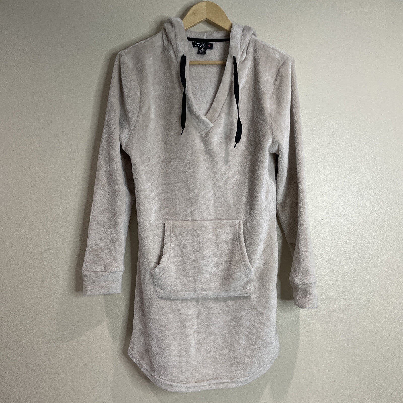Love Brand Women’s Tan Plush Long Hoodie Size XL