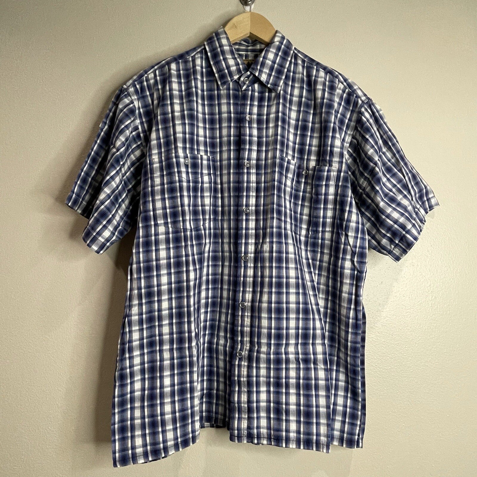 Rugged Wear Hunters Peak Men's Size M Plaid Short Sleeve Button Up Shirt
