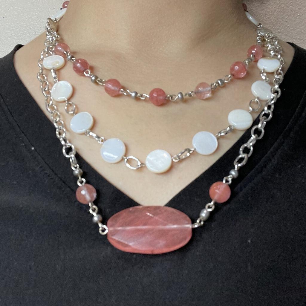 Women's Fashion Jewelry Pink White Beaded Necklace with Silver Chain