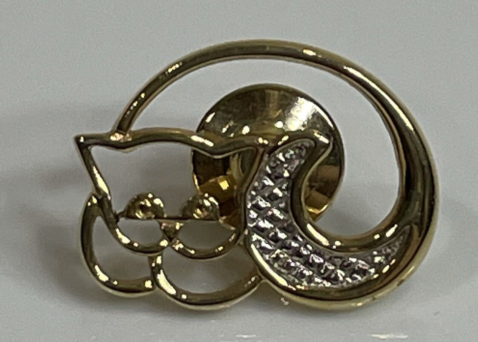 Avon Women's Fashion Jewelry - Pins & Brooches -Small Kitty Cat Cutout Lapel Pin
