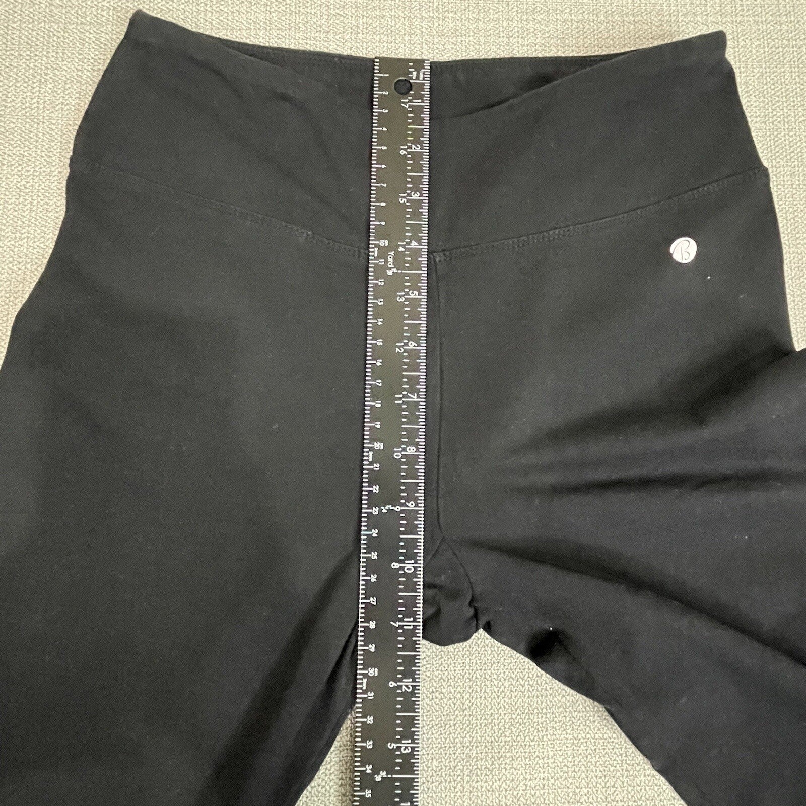 Bally Total Fitness Women's Size Small Athletic Gym Black Cropped Legging Pants