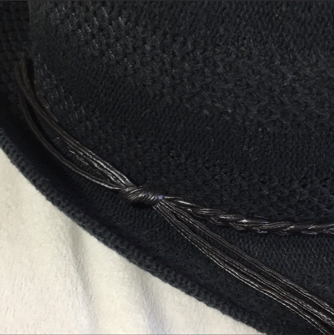 Old Navy Women's Size: S-M Black Fashion / Sun Hat with Brim (Fedora Style)