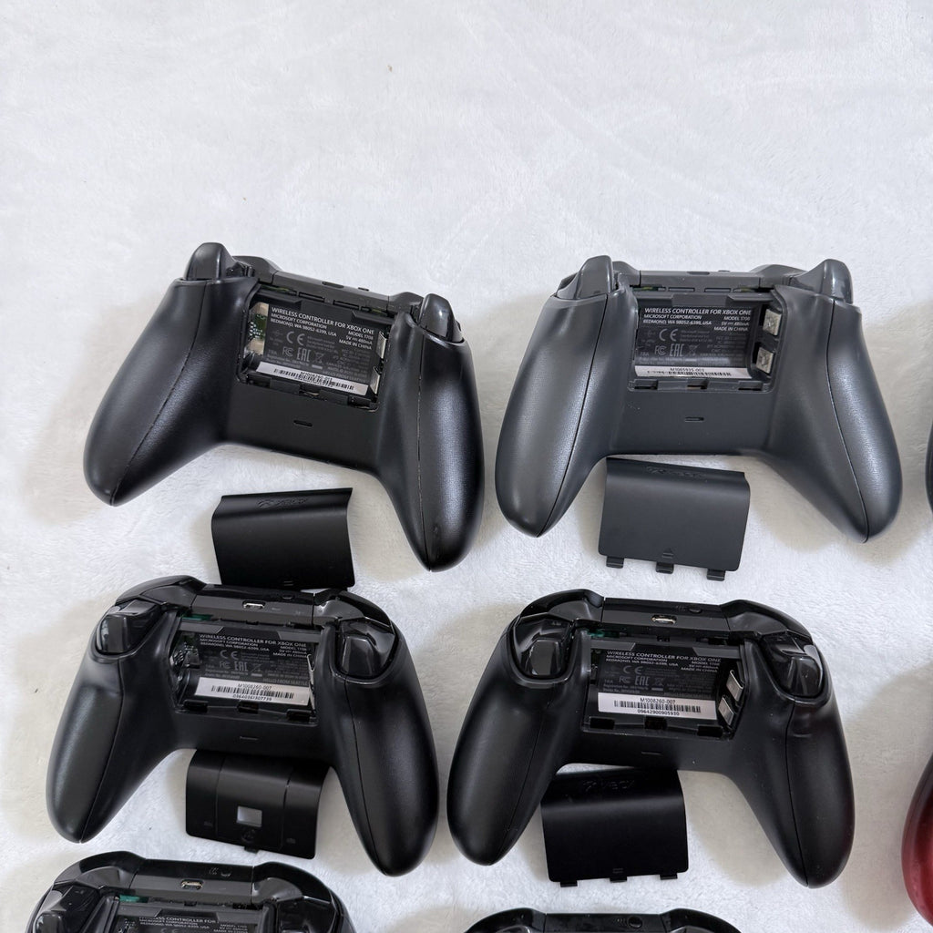 Lot of 16 Microsoft Xbox One Wireless XB1 Controllers As Is - Untested