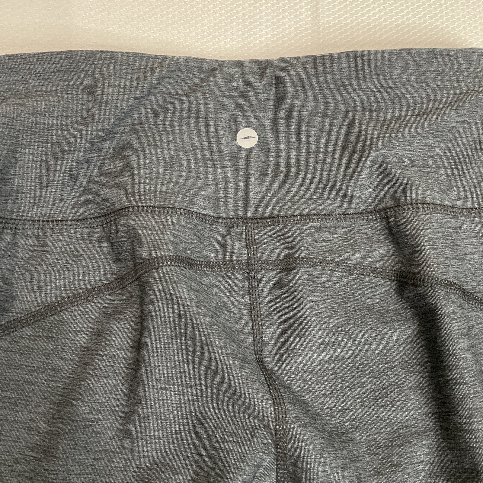Avia Women’s Gray/Black Leggings Size XS.