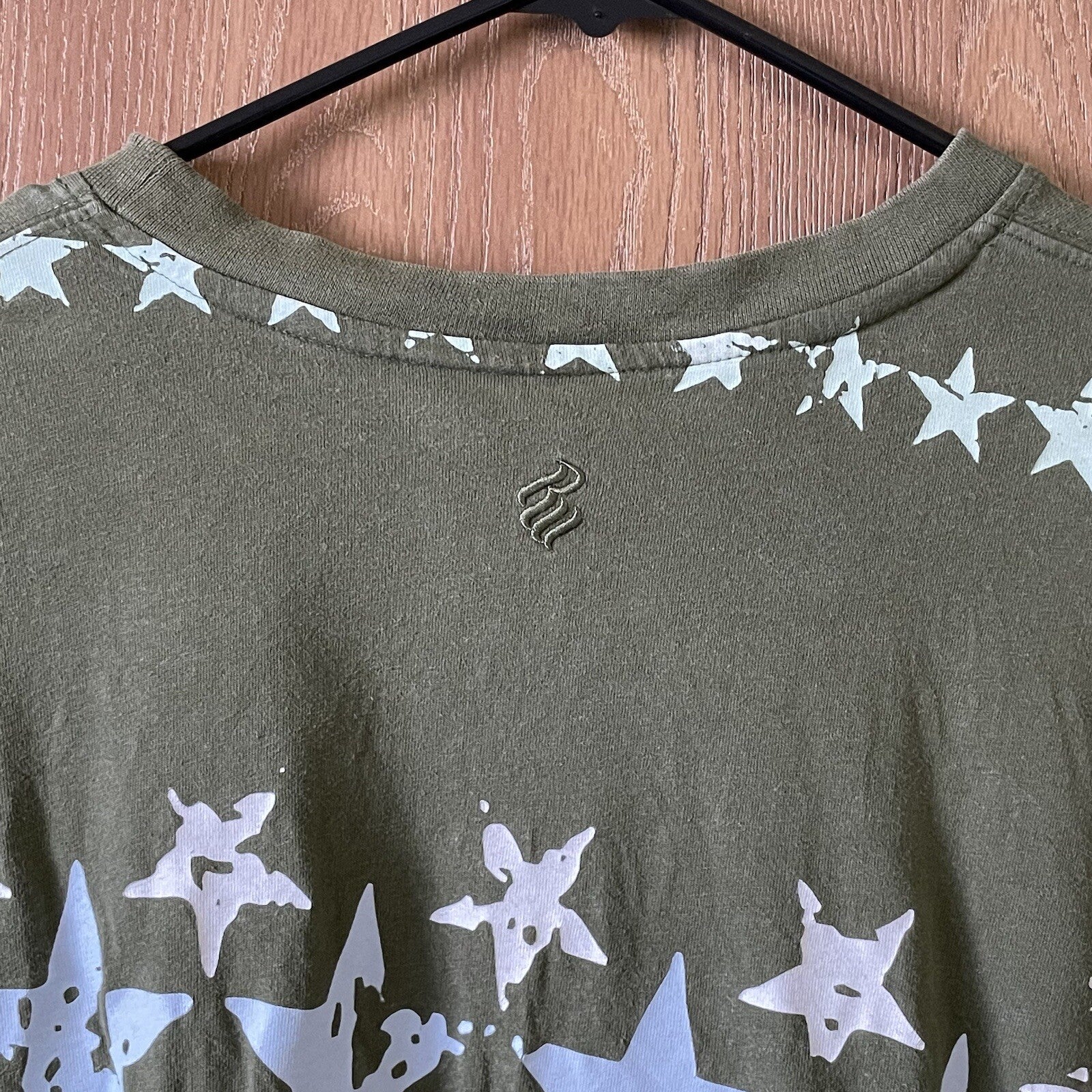 RocaWear Men Size XXXL (3XL) Green Short Sleeve Logo T-Shirt with Printed Stars