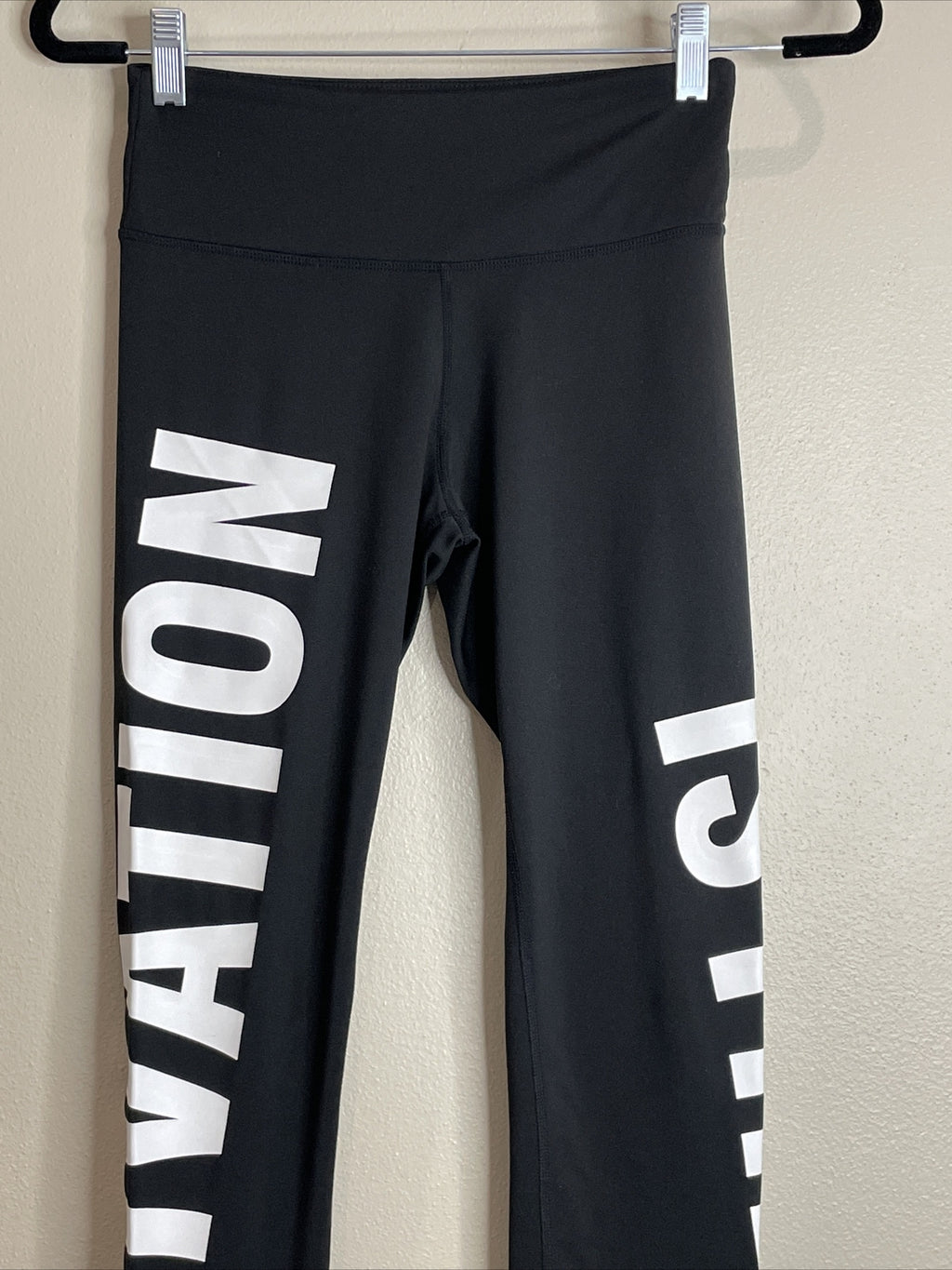 H&M Sport Women’s Black Pull On "Motivation Is The Key" Wording Leggings Size S