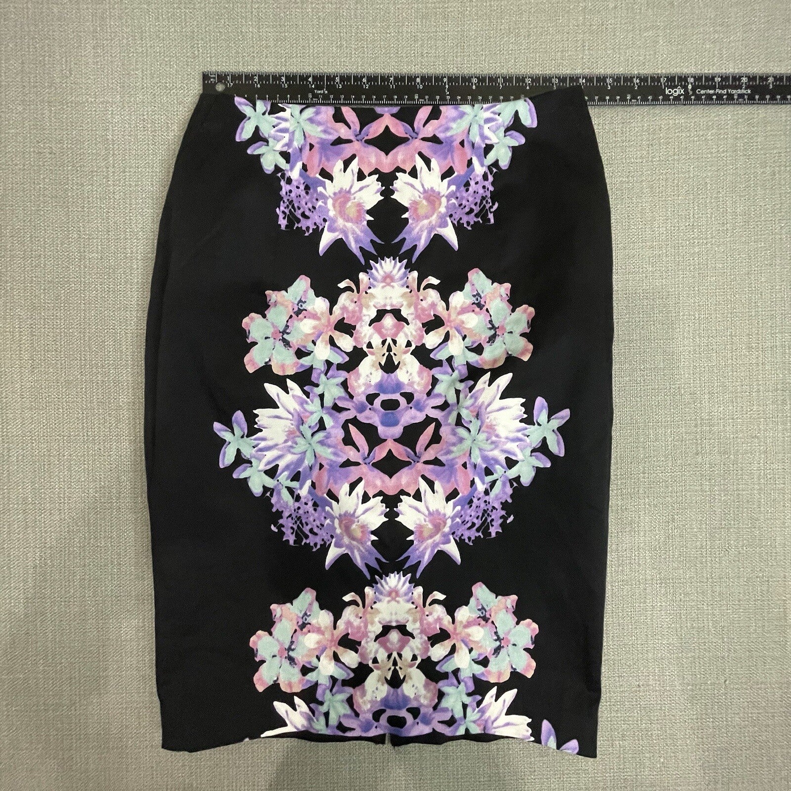Mossimo Women's Size 6 Black Floral & All Black Stretch Pencil Skirts (Set of 2)
