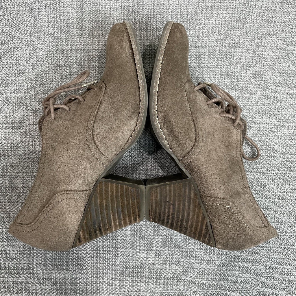 Dr. Scholl's "Cheer" Women's Size 6 Brown Faux Suede Lace Up Ankle Booties Shoes
