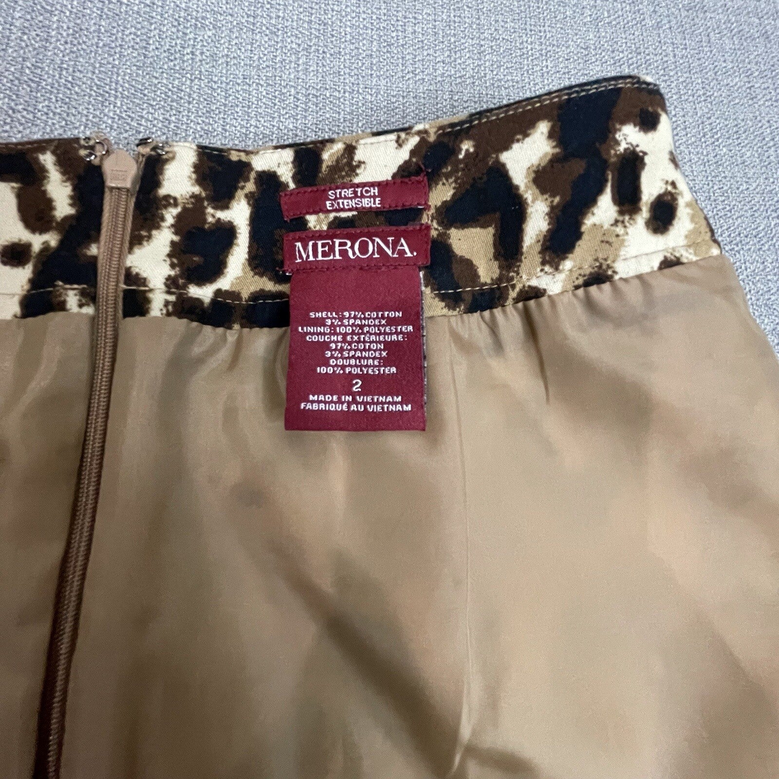 Merona Women Size 2 Brown Animal Print Stretch Knee Length Leopard Pencil Skirt