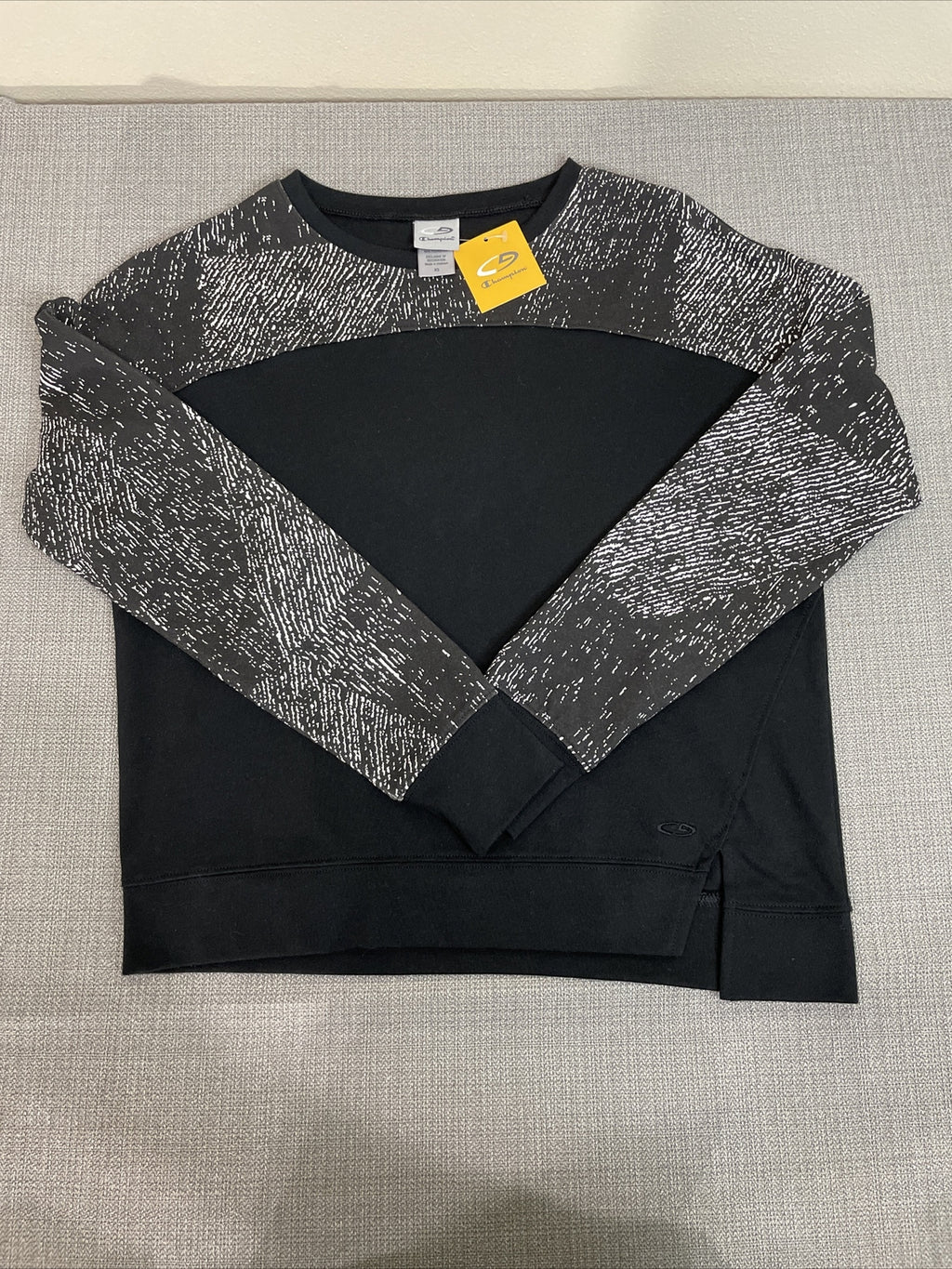 C9 Champion Womens XS Black & White Long Sleeve Asymmetrical Athletic Top