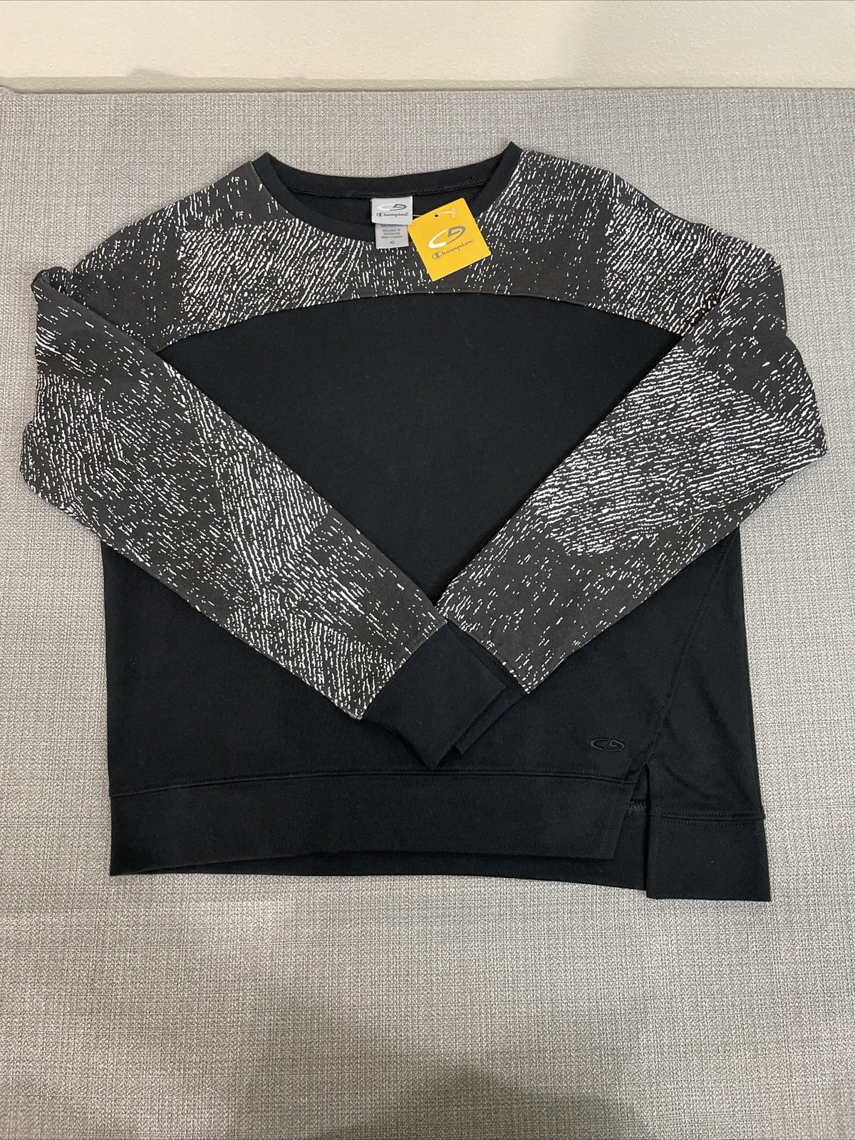 C9 Champion Womens XS Black & White Long Sleeve Asymmetrical Athletic Top