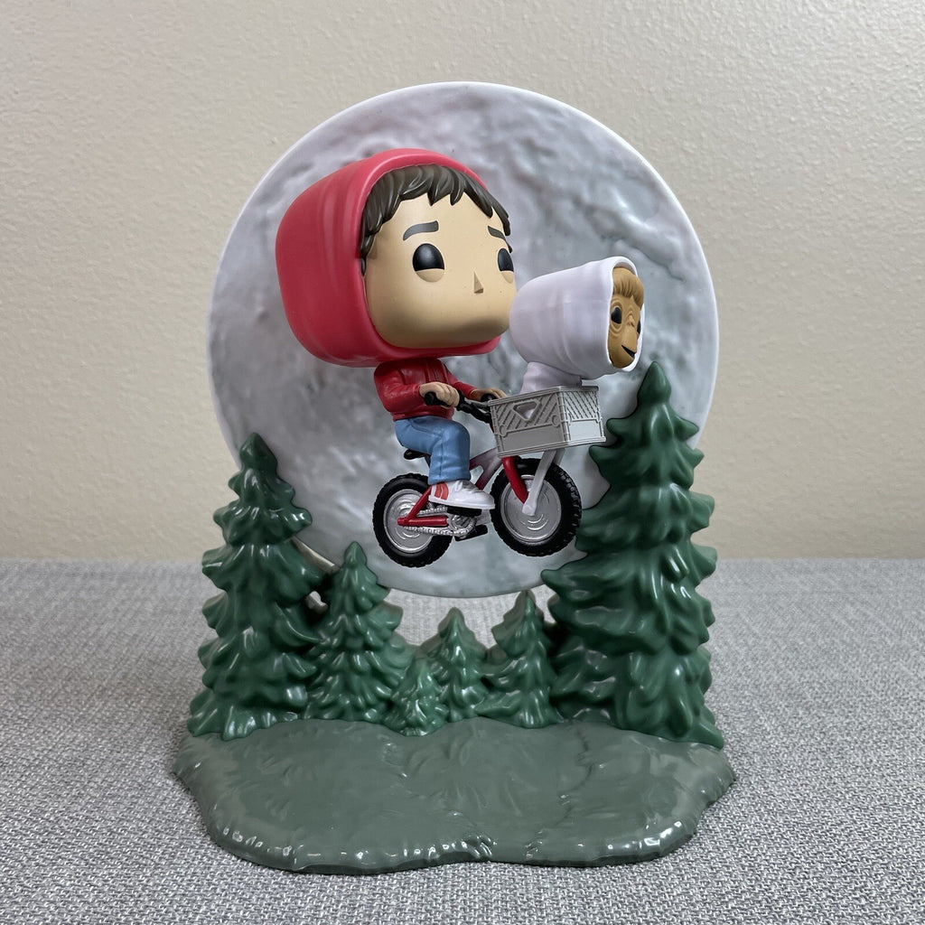Funko Pop Moment - Elliott & E.T. The Extra-Terrestrial (1259) Figure (TORN BOX)