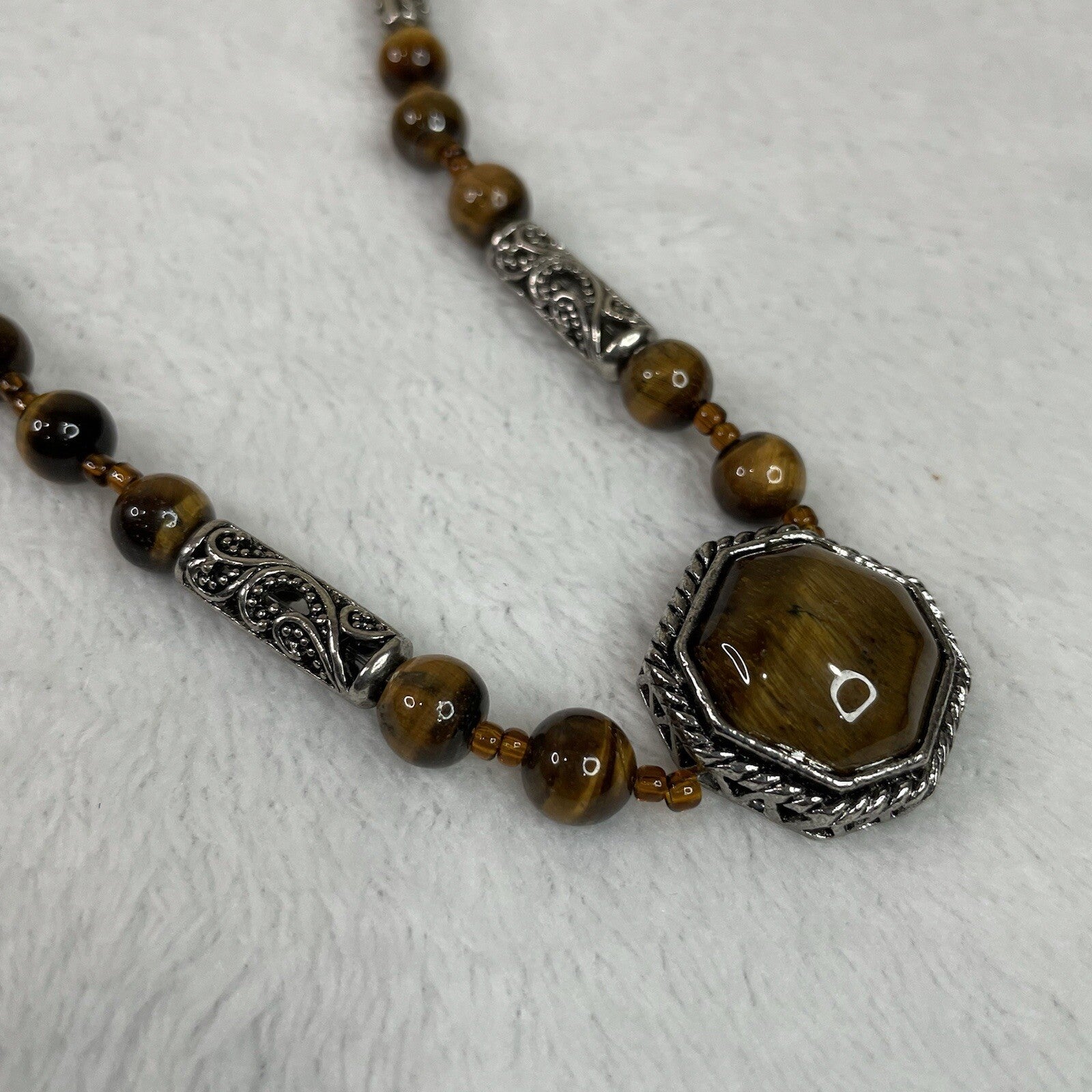 Women’s Fashion Jewelry Brown Beaded Gemstone Necklace w/Matching Earrings