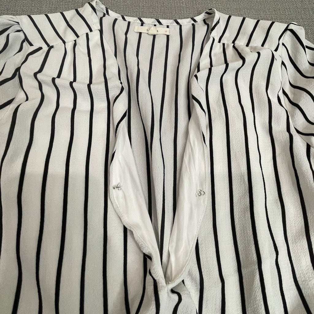 Le Lis Women's Size Small White Black Striped Long Sleeve Blouse