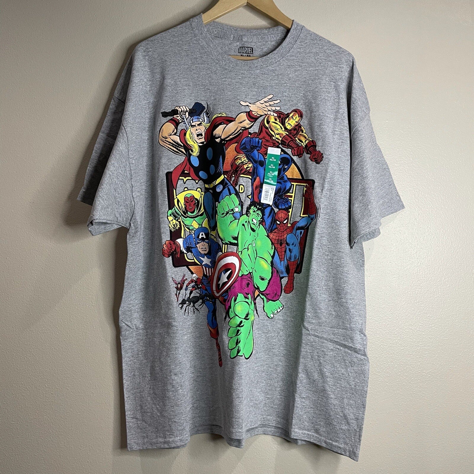 Marvel Men's Women's Adult Size XL Colorful Graphic Avenger Characters T-Shirt
