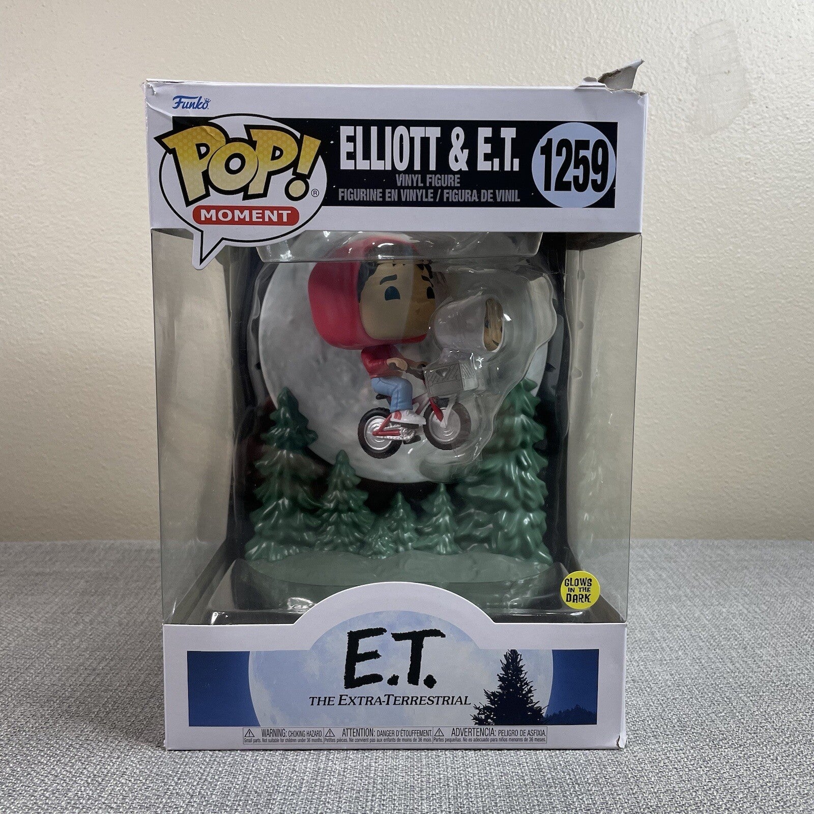 Funko Pop Moment - Elliott & E.T. The Extra-Terrestrial (1259) Figure (TORN BOX)
