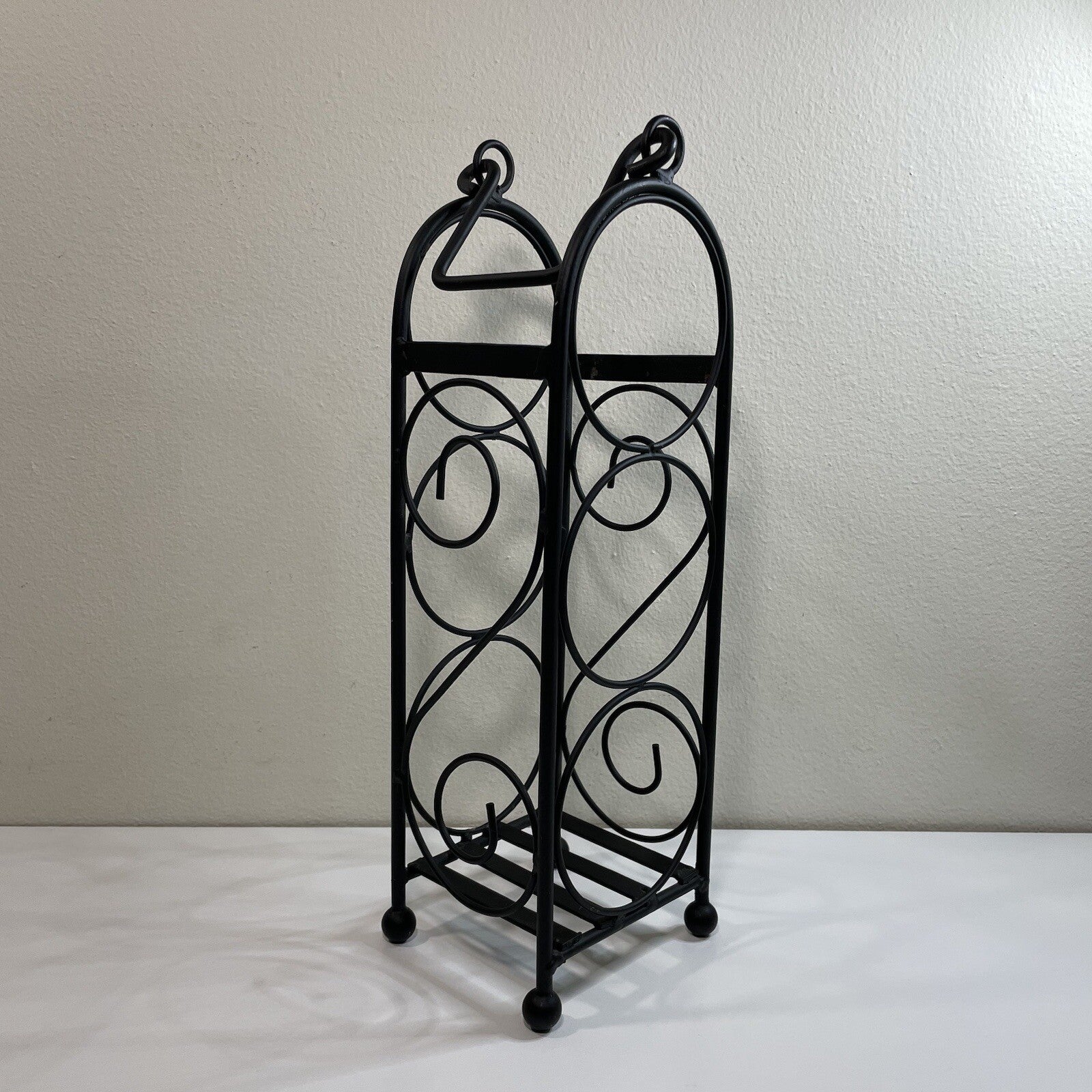 Decorative Black Metal/Iron Wine Rack / Bottle Holder (Holds 3 Bottles)