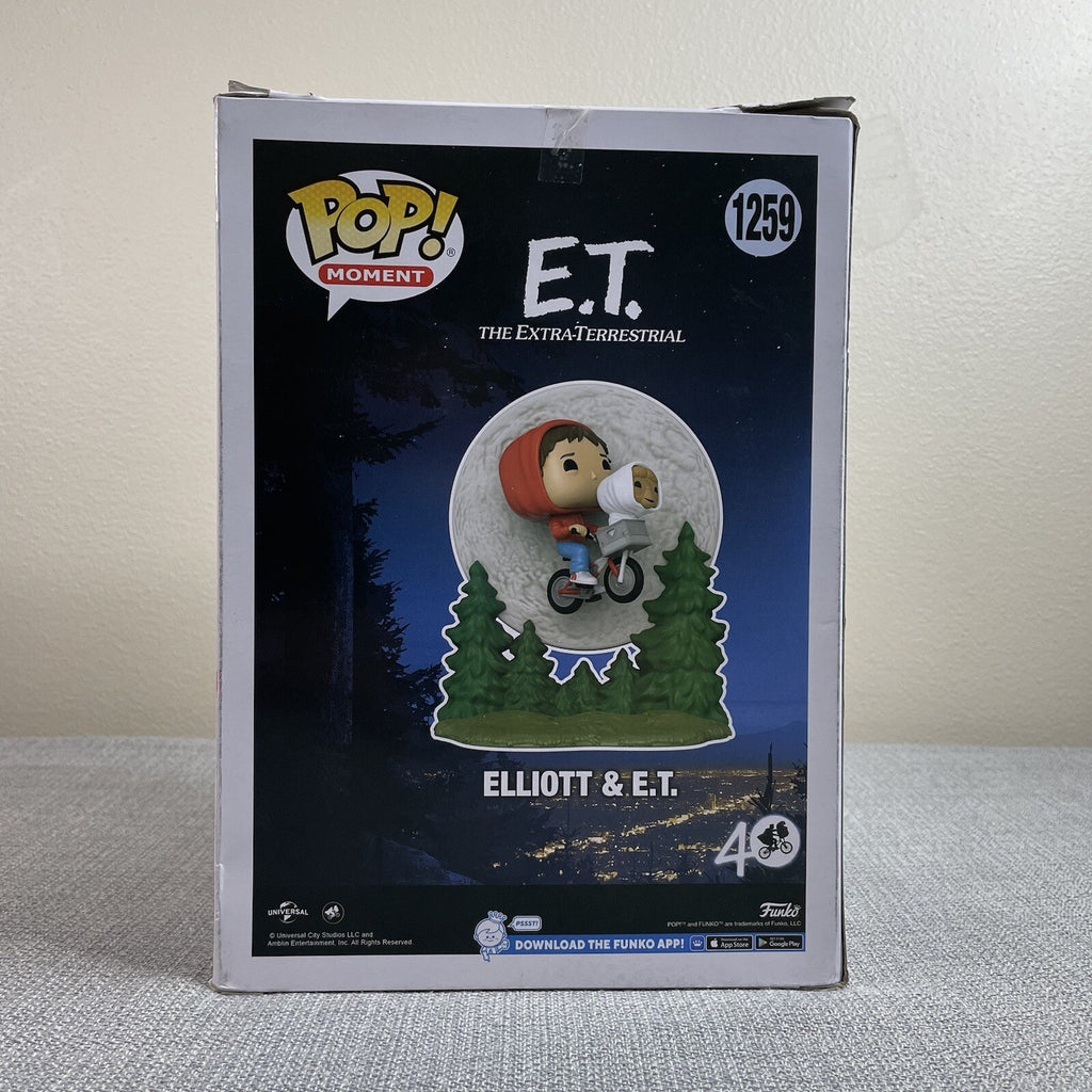 Funko Pop Moment - Elliott & E.T. The Extra-Terrestrial (1259) Figure (TORN BOX)