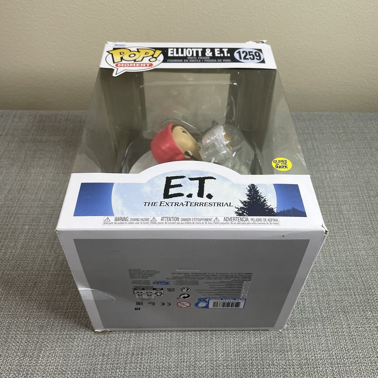 Funko Pop Moment - Elliott & E.T. The Extra-Terrestrial (1259) Figure (TORN BOX)