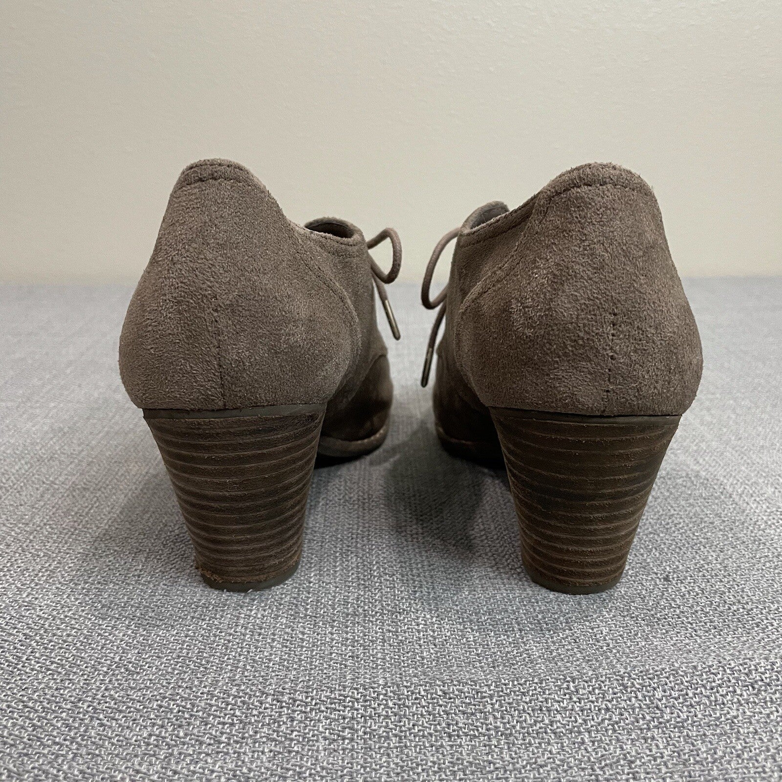 Dr. Scholl's "Cheer" Women's Size 6 Brown Faux Suede Lace Up Ankle Booties Shoes