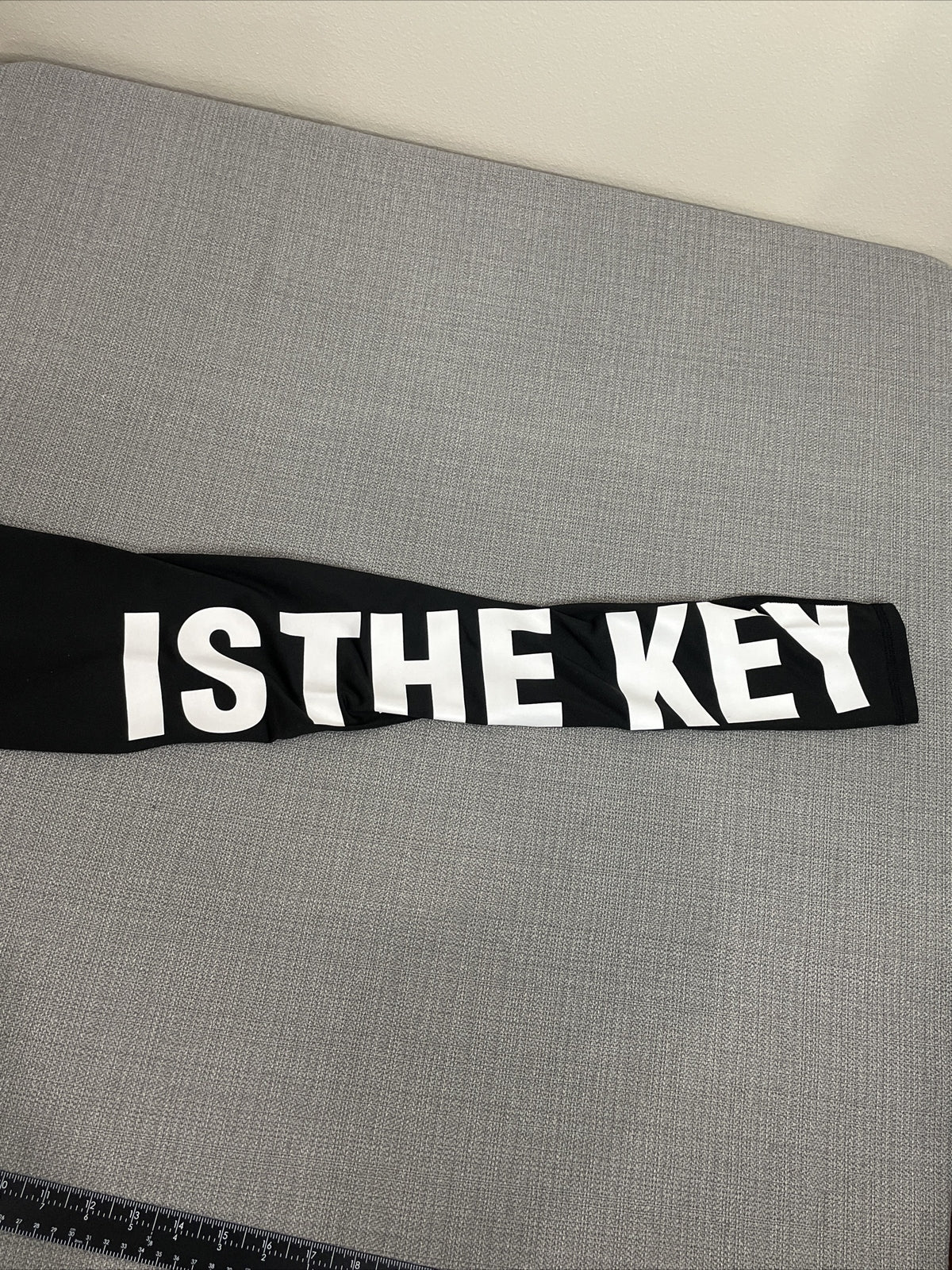 H&M Sport Women’s Black Pull On "Motivation Is The Key" Wording Leggings Size S