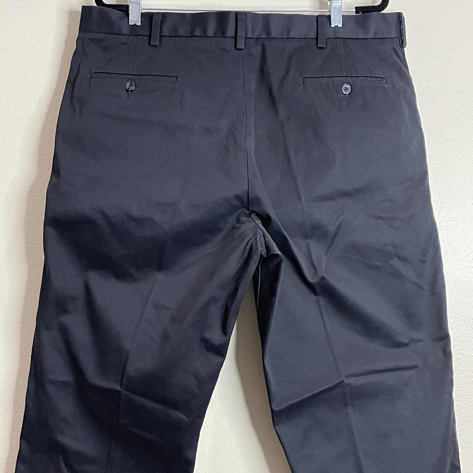 Docker's D3 (Classic) Men's Size 40 x 32 Black Khakis with Pockets