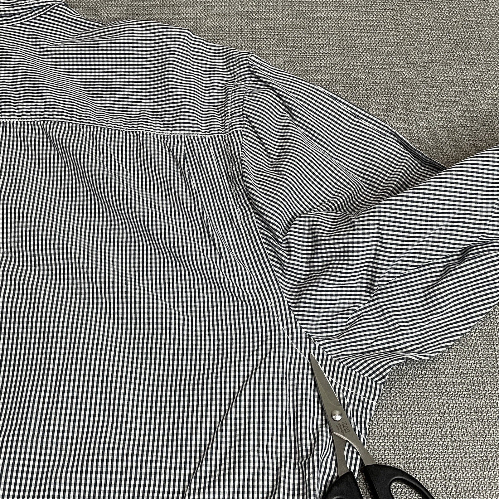 Old Navy Men's (Size XXL) 2XL Black Plaid Button Down Shirt