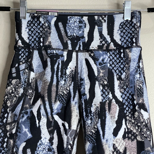 Calvin Klein Women's Small Colorful Patterned Athletic Bike Shorts Animal Print