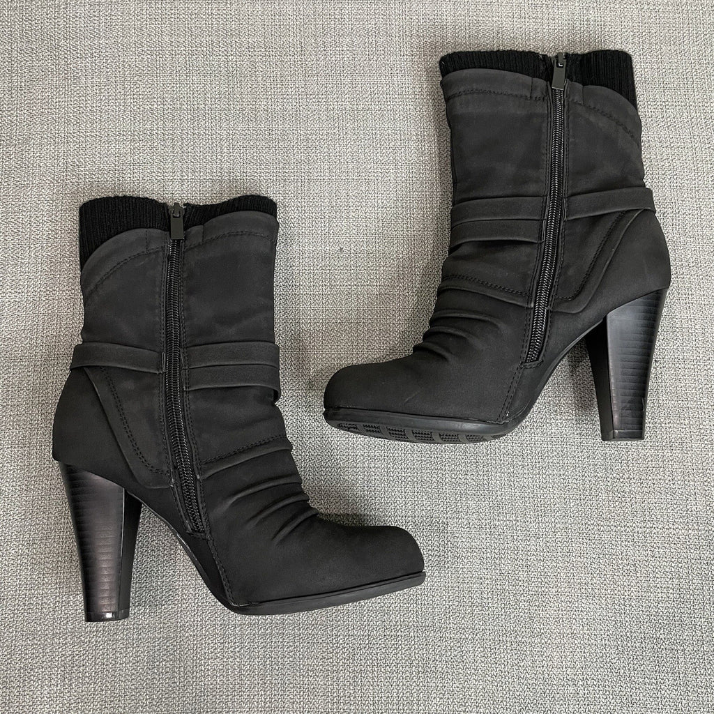 De Blossom Collection "Dove" Women's (Size 6) Black Heeled Boots