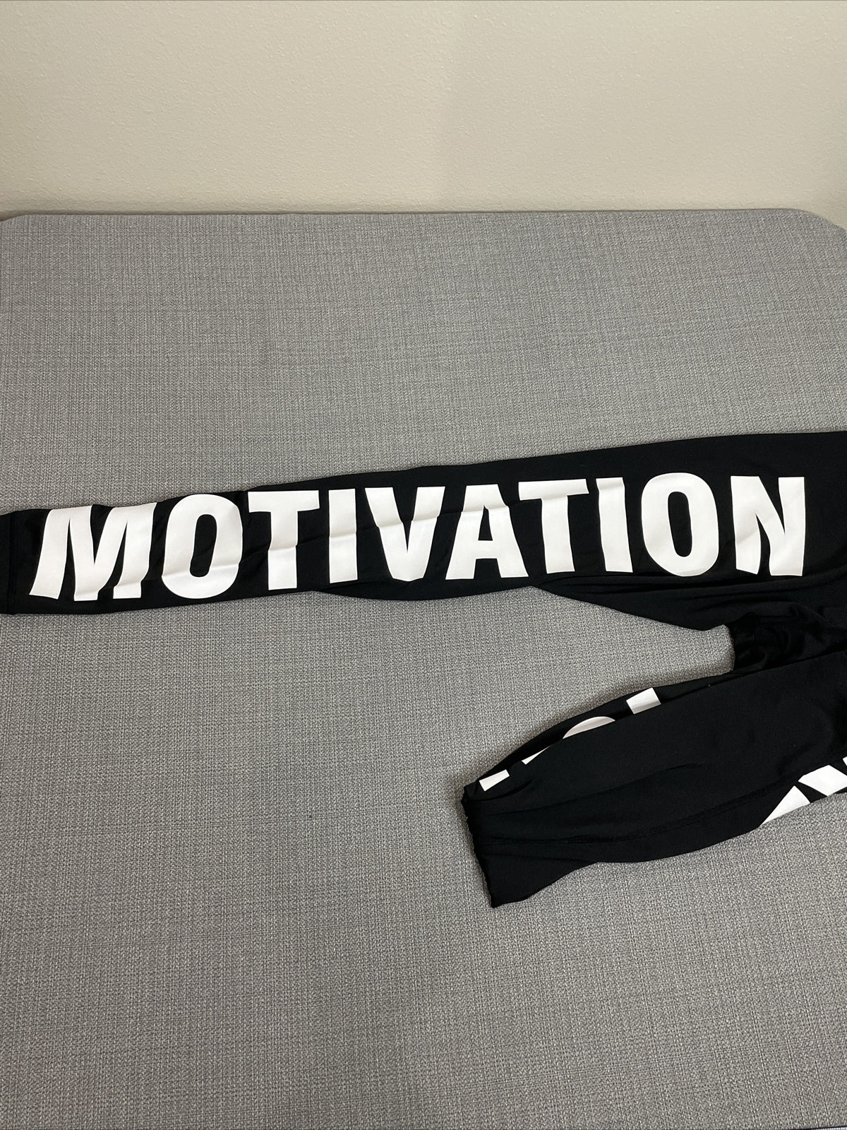 H&M Sport Women’s Black Pull On "Motivation Is The Key" Wording Leggings Size S