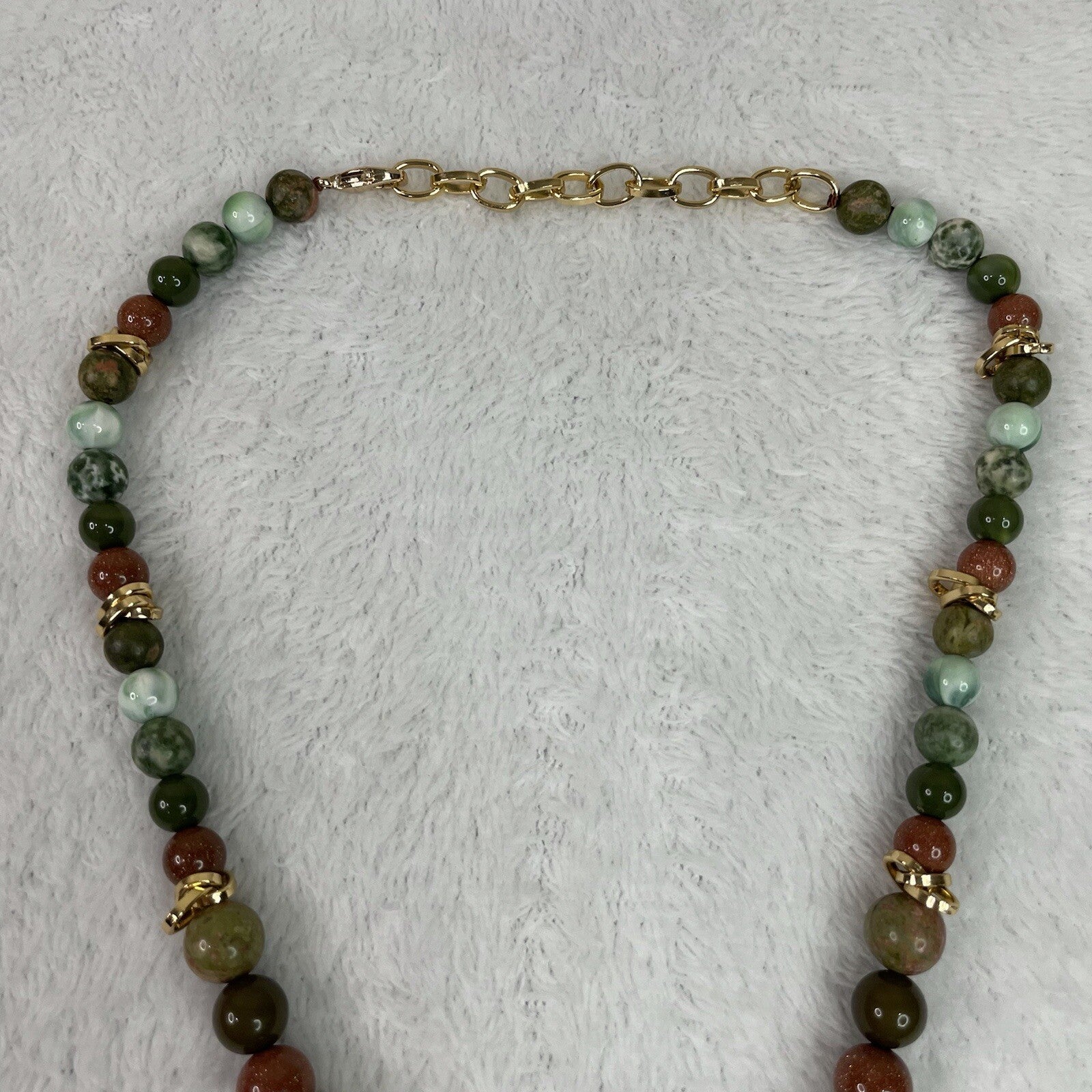 Women’s Fashion Jewelry Green Beaded Necklace w/ Matching Earrings & Bracelet