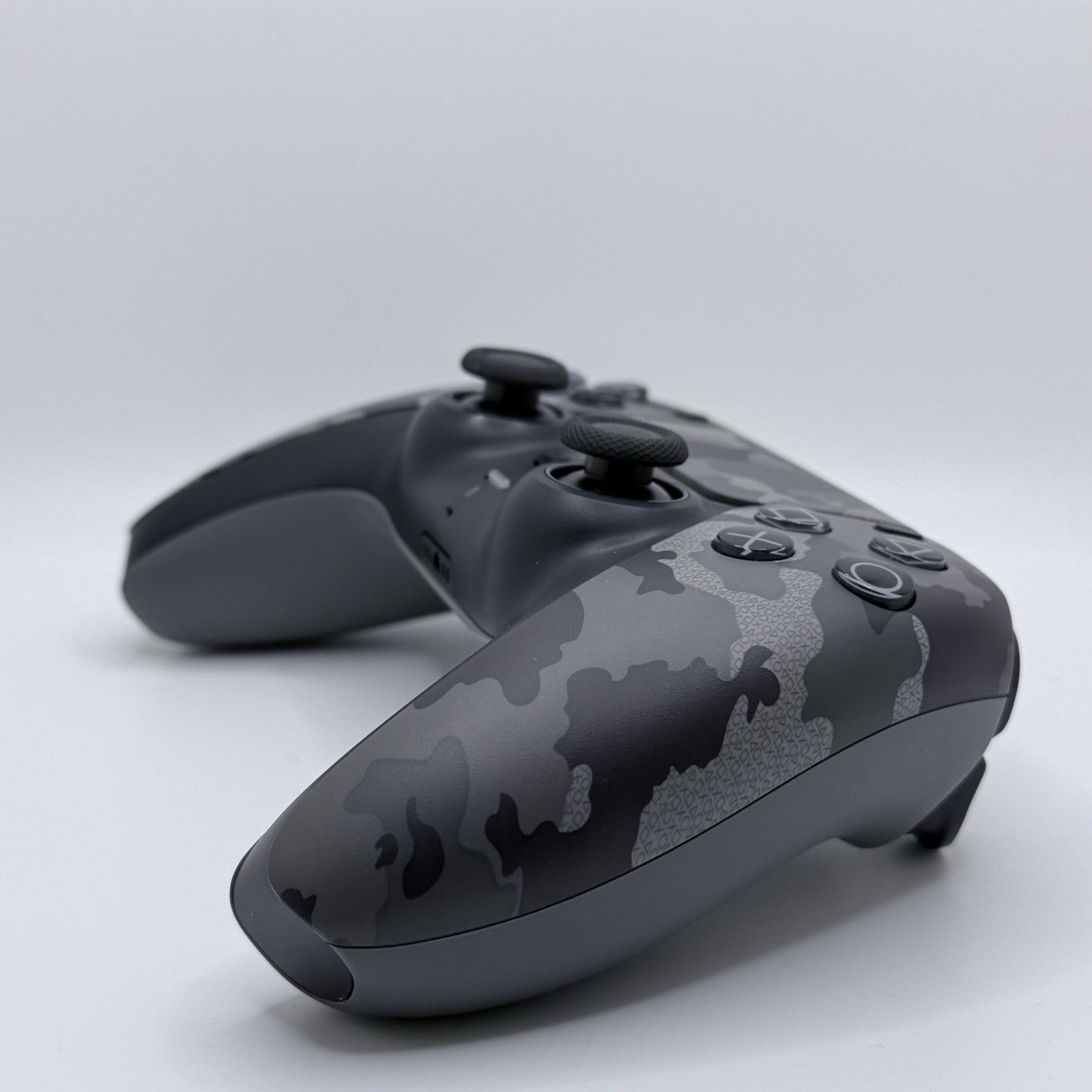 Sony PS5 DualSense Wireless Controller for PlayStation 5 - Gray Camo