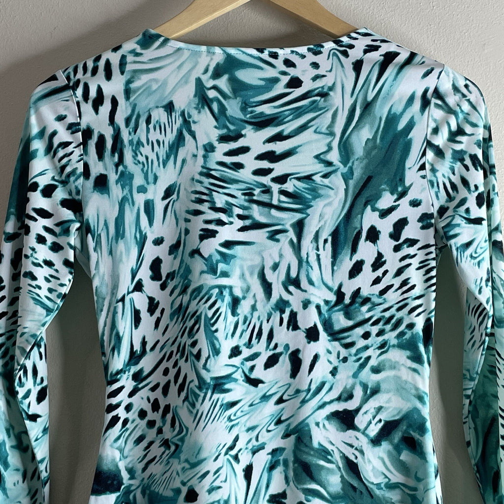 Jennifer Lopez Women’s Size XS Green Animal Print  V-Neck Long Sleeve Top